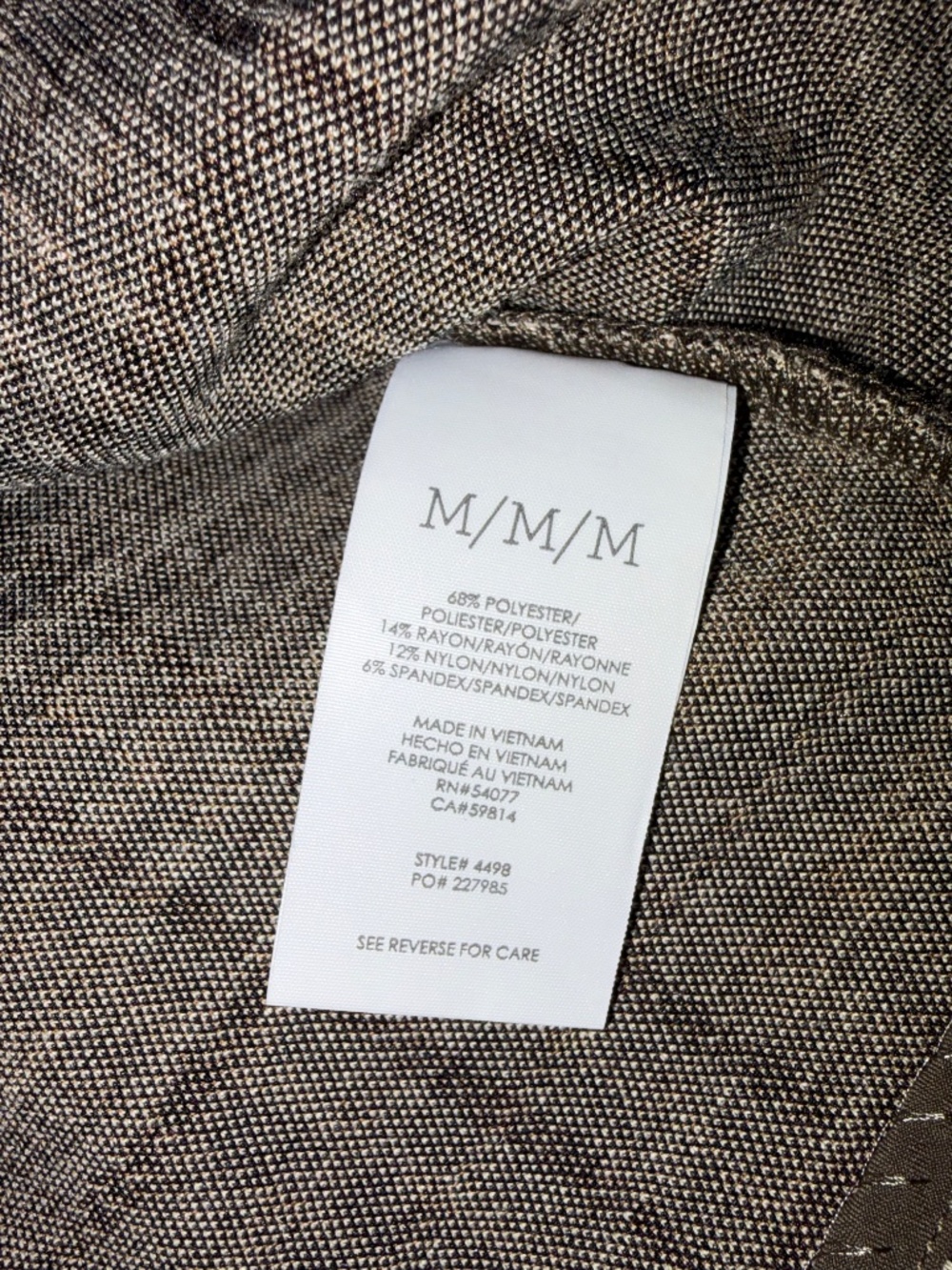CAbi plaid, travel jacket with snap closure. - Picture 5 of 7